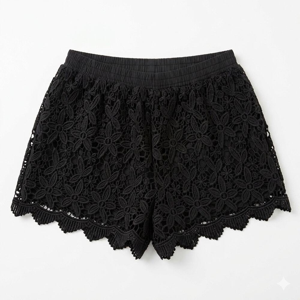 Casting LA Boho Black Crochet Floral Lace Shorty Shorts Festival Scalloped Med